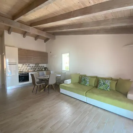 Elegant Three-room Overlooking The Sea Badesi